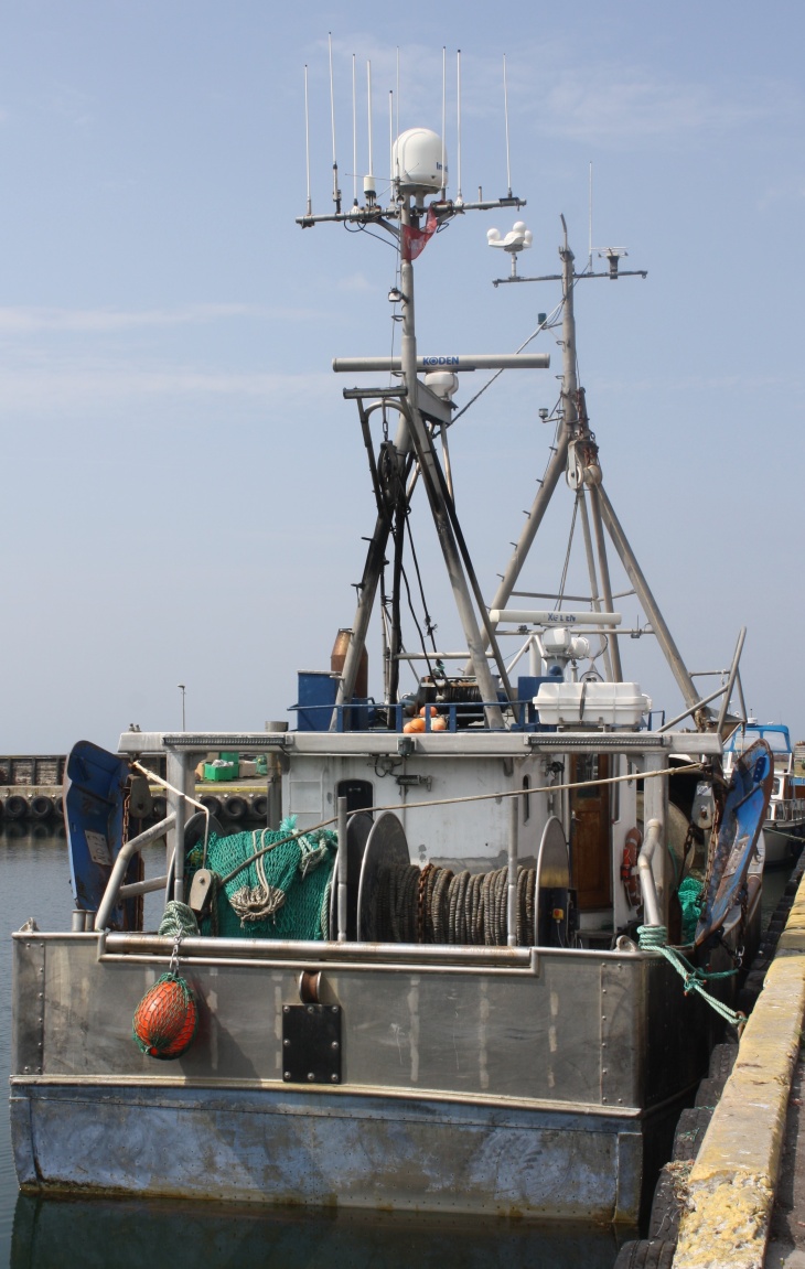 Fischerboot von hinten